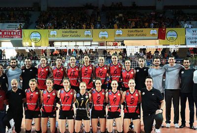 Voleybol’da sezonun şampiyonu VakıfBank