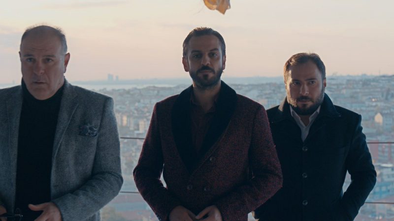En son Çukur dizisinde Baykal karakteriyle ekranlarda boy gösteren Burak