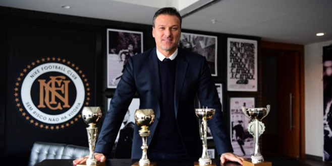 Beşiktaşlı eski futbolcu milletvekili aday adayı oldu