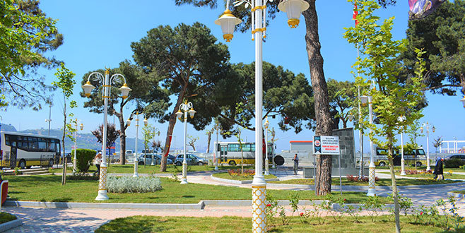 Atatürk Parkı yenileme çalışmalarında sona gelindi Atatürk Parkı yenileme çalışmalarında sona gelindi