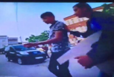 Ortaokul öğrencilerinin bıçaklı omuz atma kavgası