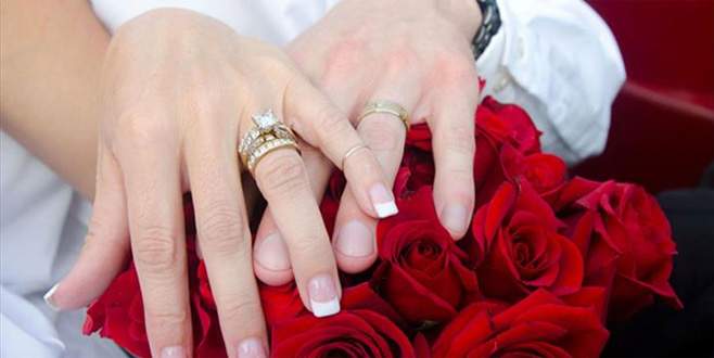 Türkiye’de evlenme yaşı yükseliyor
