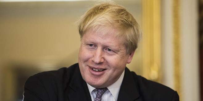 İngiltere Dışişleri Bakanı telefonda tam 18 dakika işlettiler