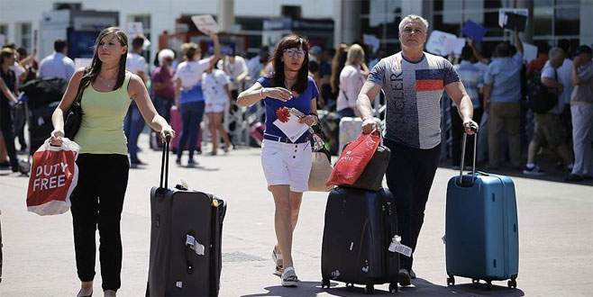 Turizmciler bayramda 700 bin tatilci bekliyor