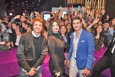 Galada aşk üçgeni