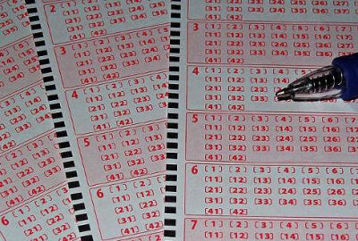 Emekli olduğu gün büyük ikramiye kazandı