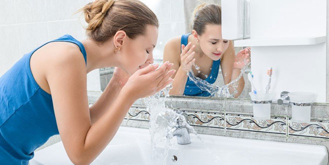 Soğuk su ile yüz yıkamanın faydaları