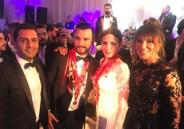 Alişan ve Buse Varol, şahitliğini Cumhurbaşkanı Erdoğan'ın yaptığı törende evlendi.