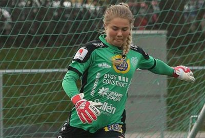 Kadın futbolcu ülkenin gündemi oldu