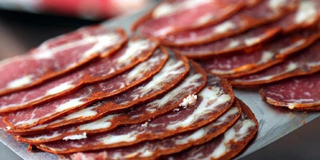 Pastırma ve sucuğa Ramazan zammı