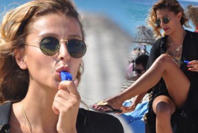 Göbek deliğinden sonra ayak parmakları olay oldu!