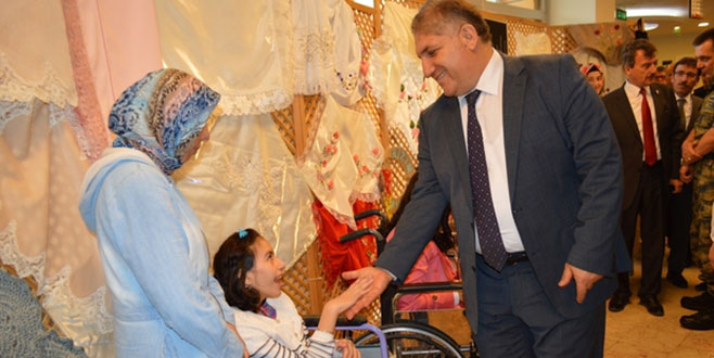 Halk Eğitim Merkezi Kursiyerlerinden Yıl Sonu Sergisi