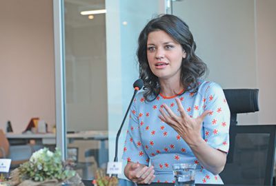 Annelik bir delilik durumu