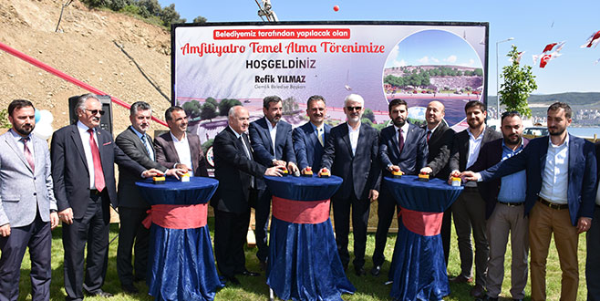 Gemlik’e seyir terası ve amfi tiyatro