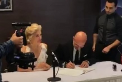 Güzel sunucu evlendi! İşte ilk fotoğraflar