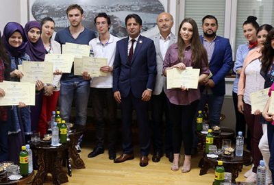 Makedonya’da Osmanlıca kursuna katılanlara sertifika