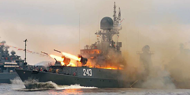 Füze yüklü gemiler nöbet tutacak