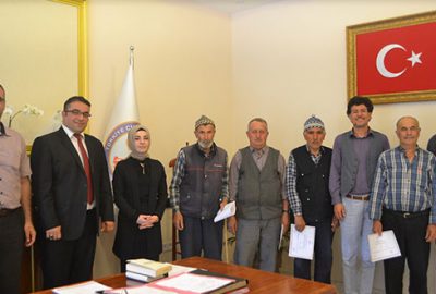 Okuma yazma öğrenen 32 kursiyere sertifika