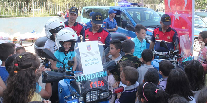 Jandarmadan çocuklara eğitim