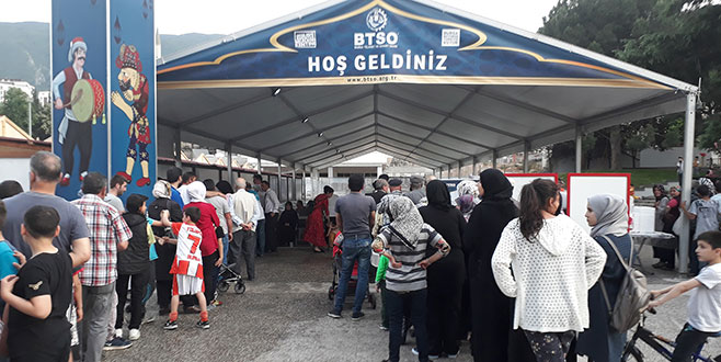 İş dünyasından 60 bin kişiye iftar