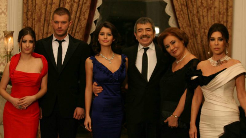 Kanal D'nin hafızalara kazınan dizileri Aşk-ı Memnu ve Yabancı Damat