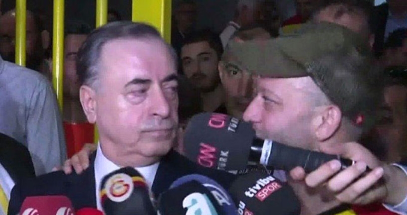 Rıza Kocaoğlu, Galatasaray Başkanı Mustafa Cengiz’in röportajını trolledi