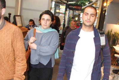 16 yaş küçük sevgilisiyle çok mutlu