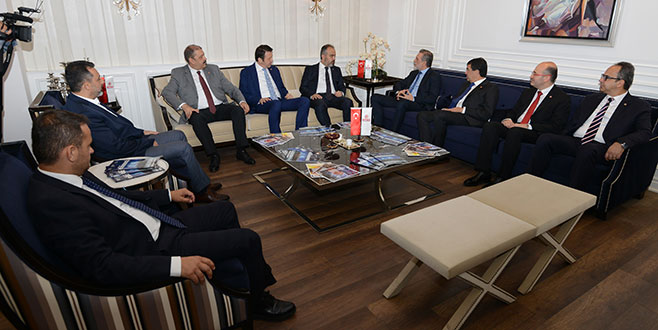 Burkay: Oynanan oyunları bozacağız