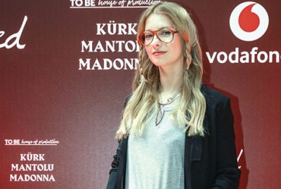 Kürk Mantolu Madonna dijital ortamda