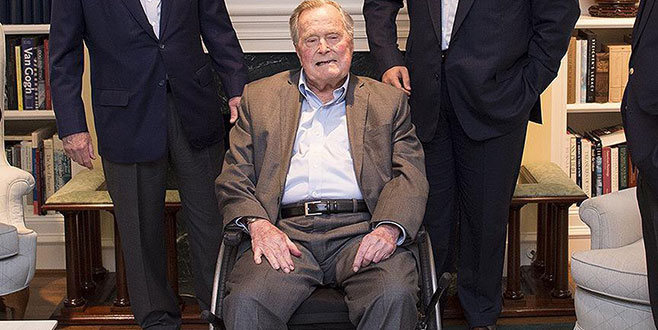 ABD Eski Başkanı Bush hastaneye kaldırıldı