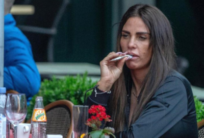 Estetik bağımlısı şarkıcı tanınmaz halde!