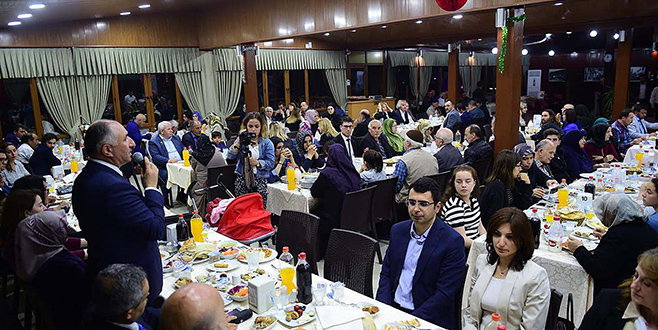 Şehit aileleri ve gaziler iftarda bir araya geldi