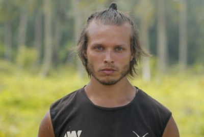 Survivor Murat, sevgilisiyle dudak dudağa poz verdi!