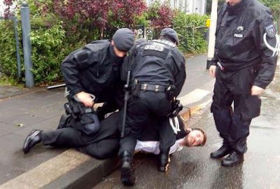 Almanya’da PKK’lılara tepki gösteren Türk’e polis şiddeti