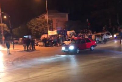Drift yapan gençler vatandaşı çileden çıkardı