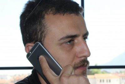 Yavru kediyi ölümden muhabirin ihbarı kurtardı