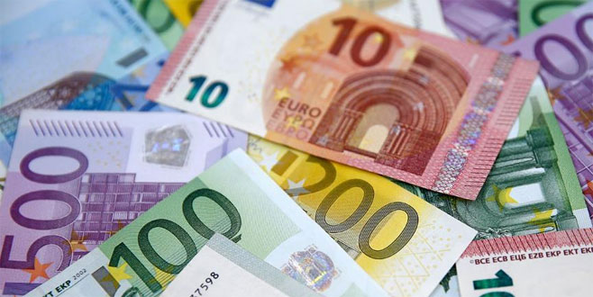 Almanya, Yunanistan krizinden 2,9 milyar Euro kazandı