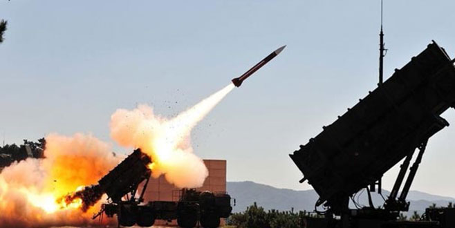 İsrail Şam Havalimanı’na iki füze fırlattı, Suriye karşılık verdi