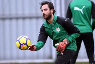 Bursalı ünlü oyuncudan bomba karar! Geri döndü