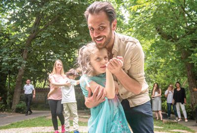 Otistik çocuklara Vartolu sürprizi