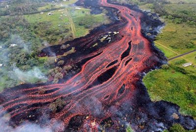Hawaii’de lavlar 117 evi yok etti