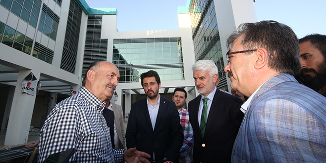 Şehir hastaneleriyle sağlık turizmi merkezi olacağız