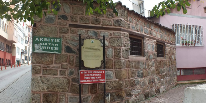 Sarığın düşmesi bir kerametti, Akbıyık Sultan fetih günü Fatih’in yanı başında askerin önündeydi