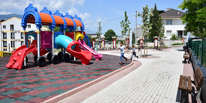 İnegöl’de çocuklara yeni oyun alanı