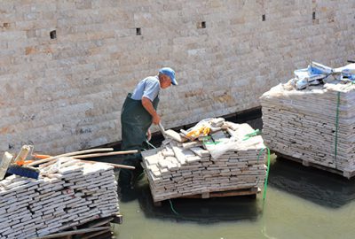 Çarşı Deresi temizleniyor