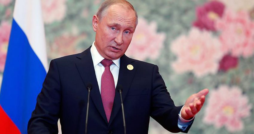 Rusya Devlet Başkanı Putin, ABD Başkanı Trump ile bir zirvede