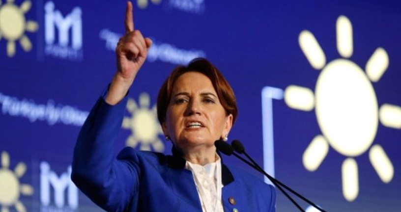 Meral Akşaner: Eşim benimle evlenmek için evden kaçtı