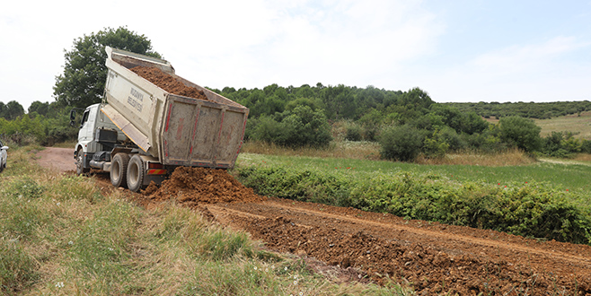 Mudanya’da üç mahalleye stabilize yol Mudanya’da üç mahalleye stabilize yol