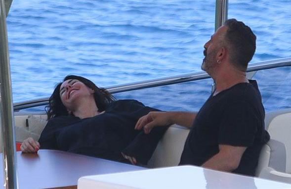 ‘Çeşme’de size 10 milyon liraya ev almışım!’