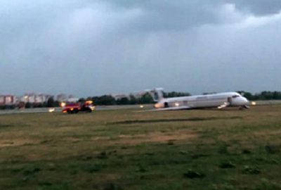 Antalya uçağı pistten çıktı!